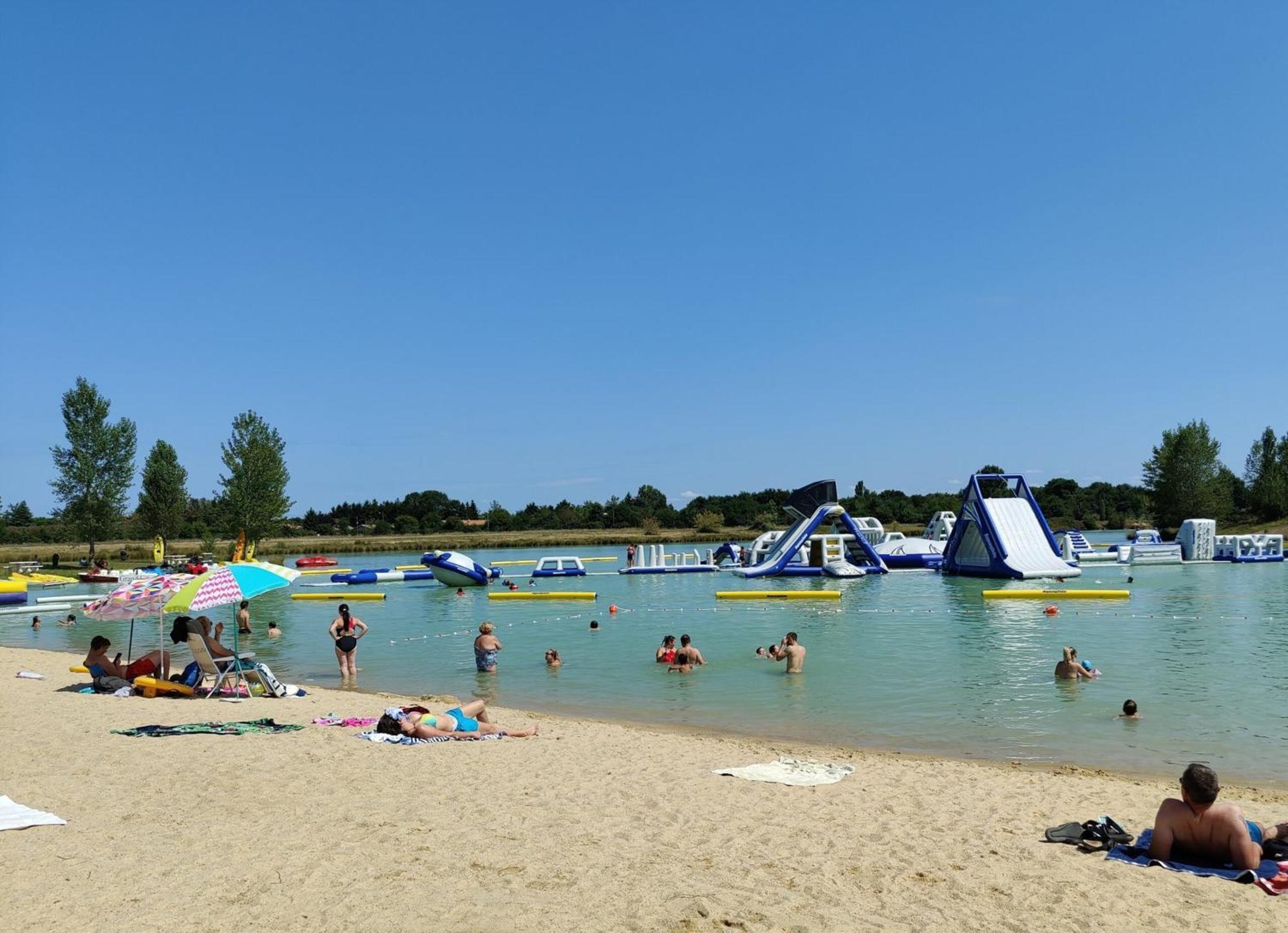 Meuble De Tourisme Classe 3 Etoiles Le Ptit Coin De Soleil - Saint Ciers D'Abzac Exterior foto
